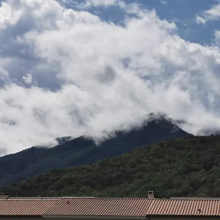 Proche Des Plages De L' Espagne Et Montagnes * לה בולו